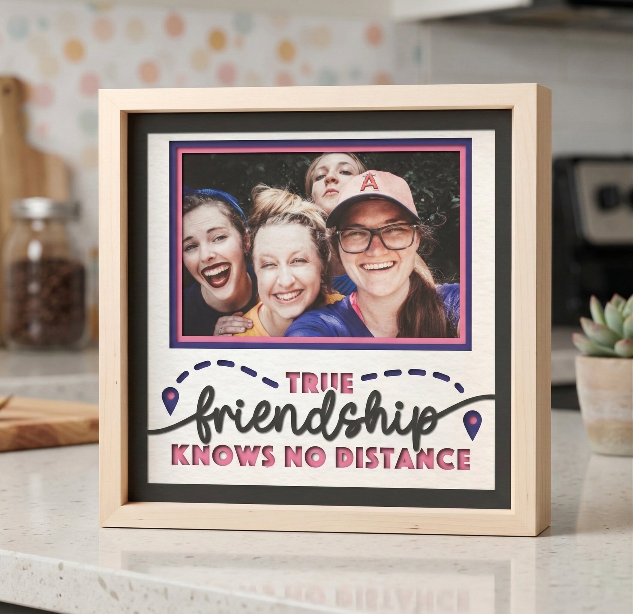 True Friendship Knows No Distance Photo Frame Kit
