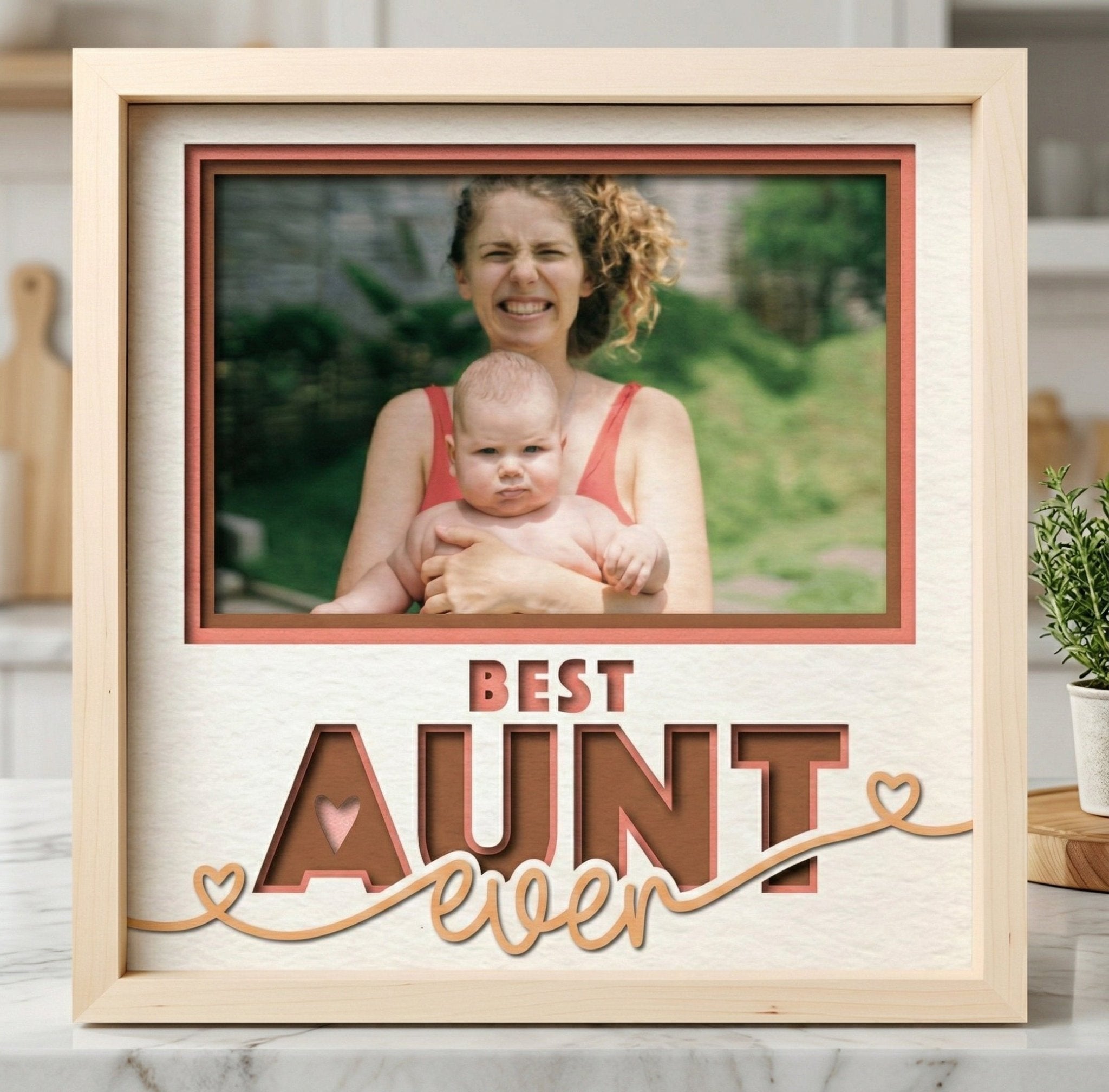 Best Aunt Ever Photo Frame - The Caring Creative