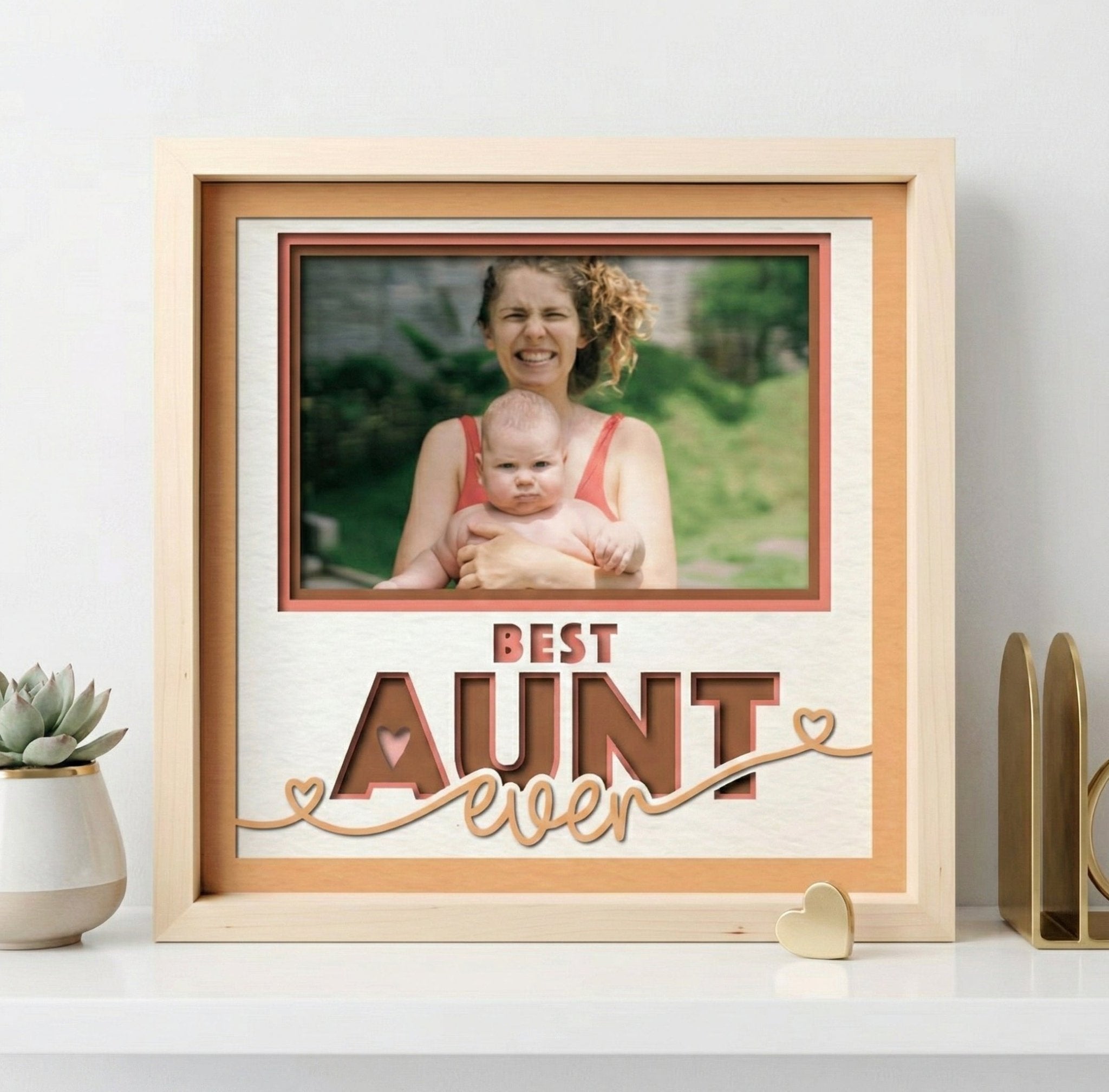 Best Aunt Ever Photo Frame - The Caring Creative